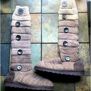 Muk Luk ombré sweater boots